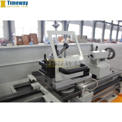 220/380V Spanning Mini draaibank Horizontaal gat Bed draaibank met 1930 * 760 * 1580mm afmetingen