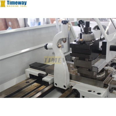220/380V Spanning Mini draaibank Horizontaal gat Bed draaibank met 1930 * 760 * 1580mm afmetingen