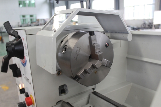 nauwkeurigheid Motor draaibank machine met spanningsopties om aan klantvereisten te voldoen