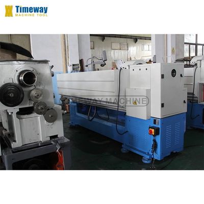 Horizontale gap bed draaibank machine met 58 mm spindel boren max. lengte van het werkstuk 1000 mm