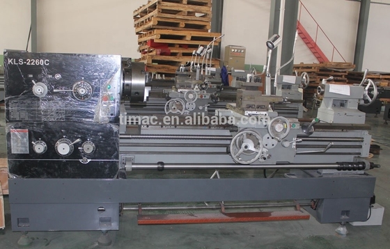 Upgrade naar 105 mm spindelboren universele metaalcentrale draaibank voor betere prestaties
