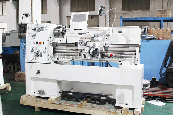 400-800mm Swing Taper van de staarthoek MT4 Horizontale Precision Gap Bed Metalen draaibank