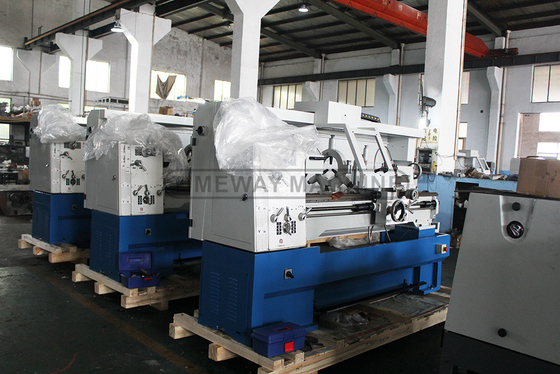 400-800mm Swing Taper van de staarthoek MT4 Horizontale Precision Gap Bed Metalen draaibank