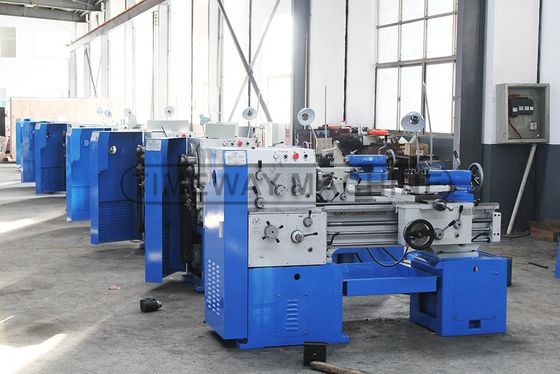 16 1600 r.p.m. Metalen draaibank met hoge precisie Mini draaibank machine met 1500 kg gewicht