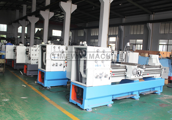 2720x1120x1700mm Universal Gap Bed Lathe of Torno CL-410 CL-460 5,5 kW Spindelmotor Vermogen