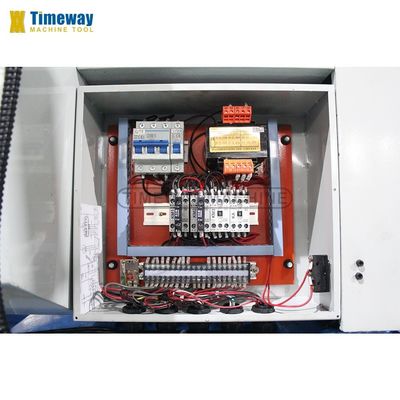 Precision Torno Mechanico Horizontale gatbed Manuele draaibank voor industriële doeleinden