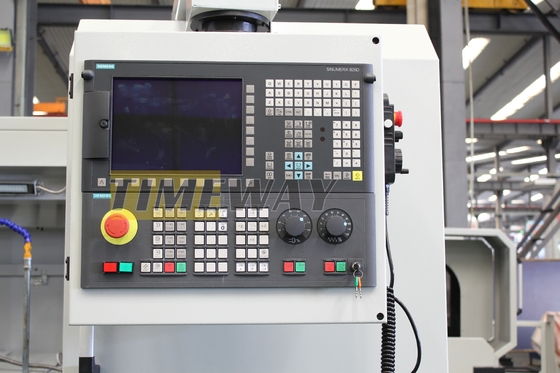 QK-255F-serie CNC Oil Country Lathe Pipe Thread Machining Center met 420mm X Axis Travel