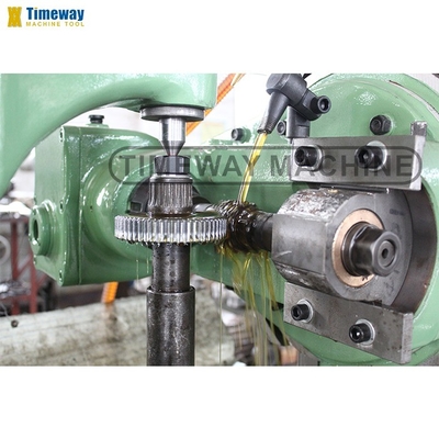 Conventioneel verticaal tandwielbrengingsapparaat voor het productieproces van tandwielen