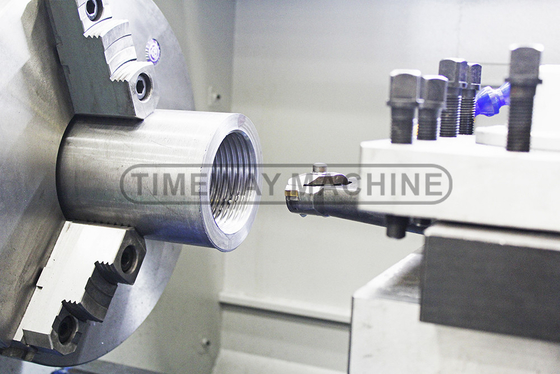 QK-200 CNC-draaddraadmachine met 4 werktuigstations en FANUC-besturingssysteem