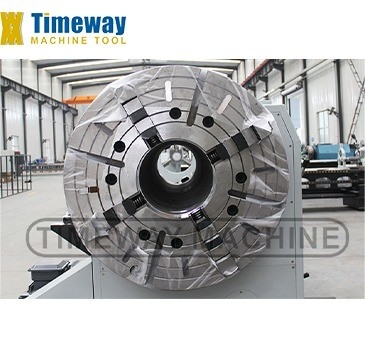 Metalen draaibank met 4 kaken, met een breedte van 755 mm
