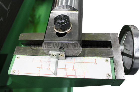 220 mm Bed Breedte Olie Land Big Bore draaibank voor metaal Q-225 Pipe Thread Horizontale draaibank