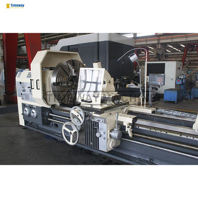 Horizontale draaibank voor max. gedraaide lengte van 2800 mm in productie