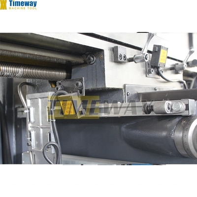 High Precision TM500 Turret Fressing Machine H/V voor metaalbewerking op op maat gemaakte tafel