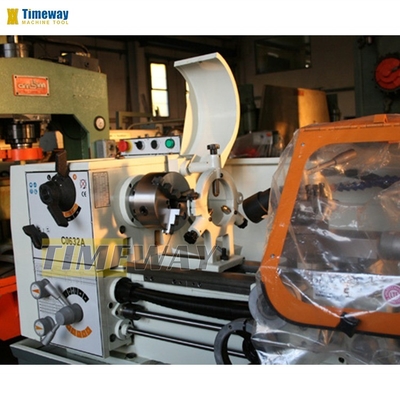 T-serie High Speed Precision Lathe Machine voor het draaien van metaal 1000 mm Max.