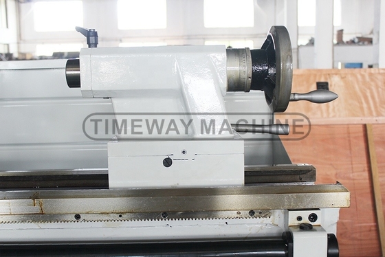 Hoge precisie 2000mm Universal Gap Bed Lathe CL-460 met 5,5 kW spindelmotorvermogen