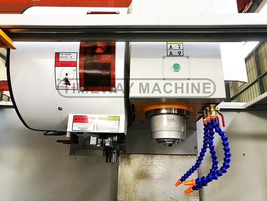 24 Gereedschappen ATC Capaciteit Verticale freesmachine voor op maat gemaakte bewerkingscentra