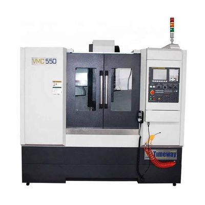 500 mm Spindle Travel VMC550 3-assige lineaire spoorverticale bewerkingscentrum CNC-machine