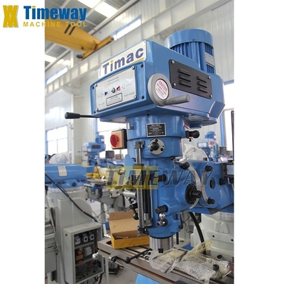 Verticale freesmachine met verstelbare afstand spindle-tafel