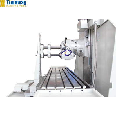 Vervaardigingscapaciteit van middelgrote werkzaamheden Servomotoren Bed type freesmachine BM716 fresadoras