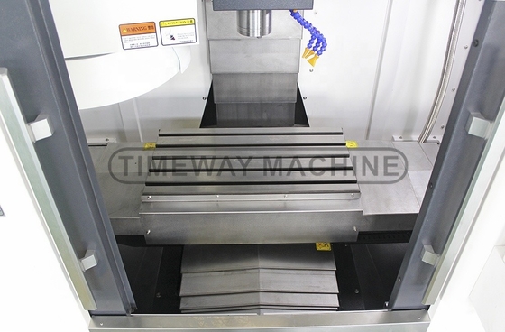 Timeway's toonaangevende 3-assige verticale freescentrum met 1-8000 r.p.m. Spindel snelheid