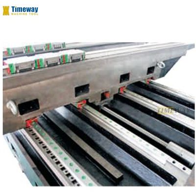 1300 mm Tafelreis Hoogprecisie Verticaal Bewerkingscentrum voor Geavanceerde Bewerking