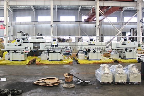 406x813 mm Tafelgrootte Hydraulische zadel Bewegende oppervlakte schroefmachine voor grote werkstukken 3400KG