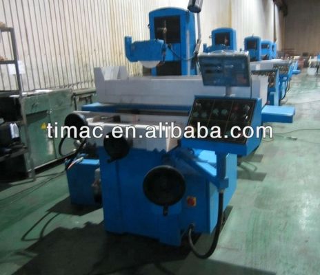 Hydraulische oppervlakte slijpmachine zadel bewegende type voor maximaal 560 mm slijplengte