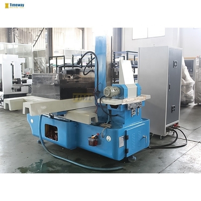 High Speed Wire Cutting EDM Machine met kabinet Computer Werkbank grootte 750*1140mm