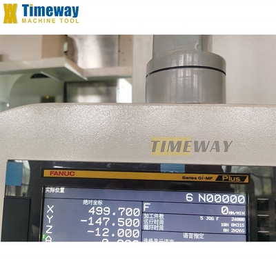 Hoogst gewaardeerde CNC-freesmachine voor metaal met 600 mm tafelreis en 8000 rpm spindelsnelheid