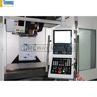 1300 mm X-axis Travel CNC 3 Axis Verticaal Bewerkingscentrum met Fanuc/Siemens Controller