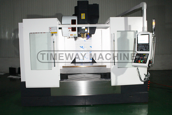 VMC1690 CNC verticaal bewerkingscentrum met een capaciteit van 24-gereedschapsmagazin