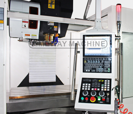 Automatisch VMC1370L Verticaal Machine Center met BT50 ATC 24 Tools en 700mm Table Travel